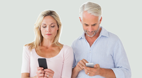 Tonawanda couple using smartphones